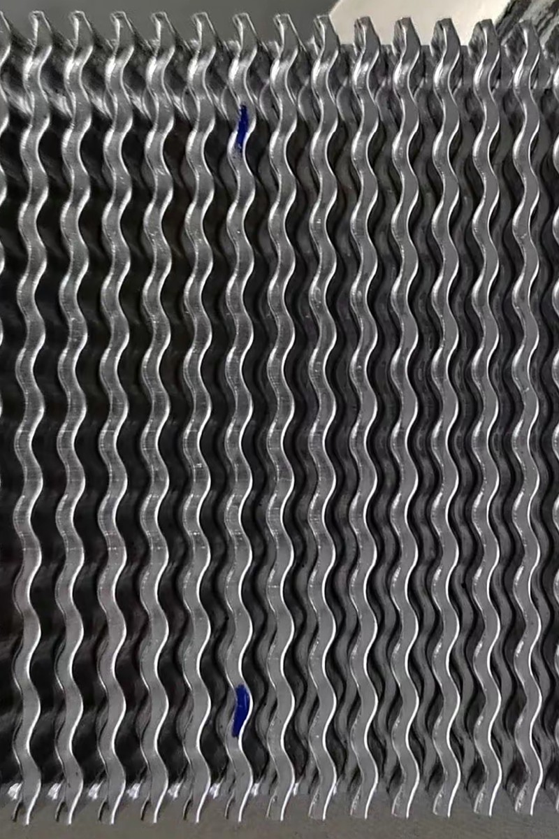 Pinne a ferite di raffreddamento a batteria ondulato